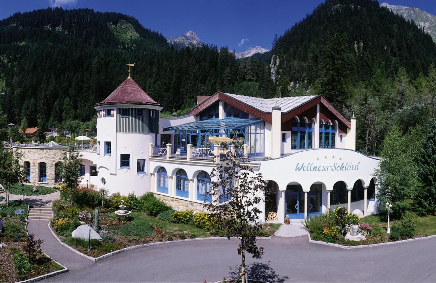 Alpenrose Wellnesshotel Bach  Exterior photo